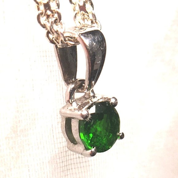 Genuine Chrome Diopside .925 Pendant Natural Gemstone Sterling Silver - Picture 15 of 16